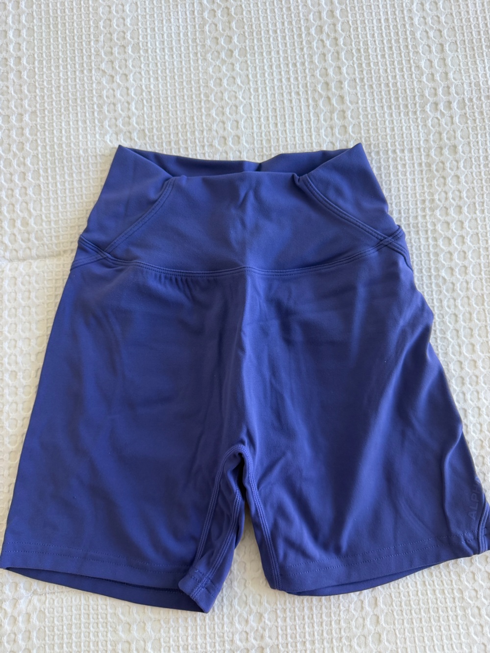 Alphalete Aura Short 5” - Picture 2 of 3